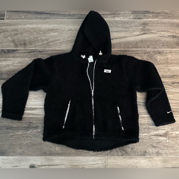 Nike Faux Fur Hooded Zip Up Jacket - Picture 2 of 8